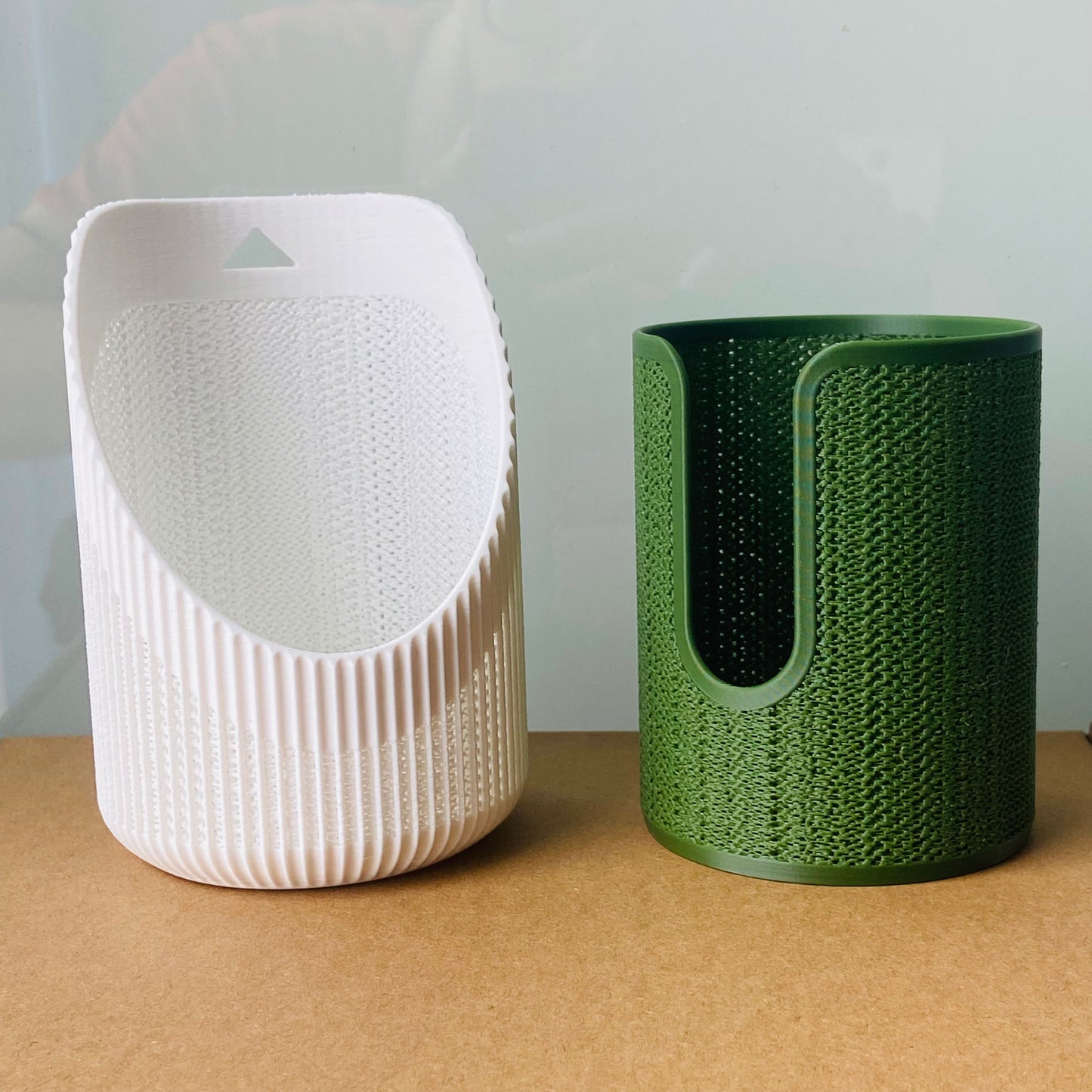 Dual-Tone Plant Pot: 3D Printed Modern Planter Cup - Breathable Lattice Design