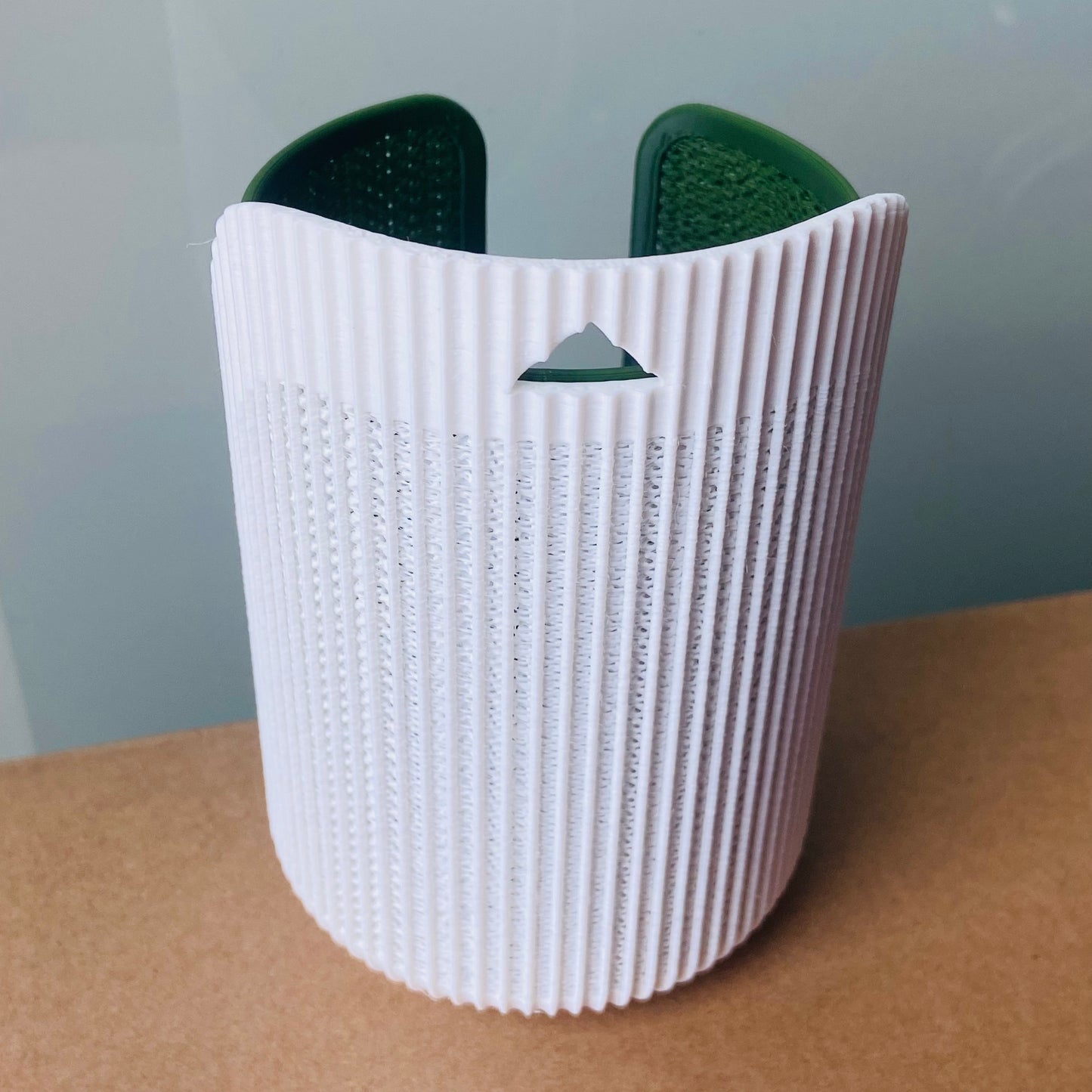 Dual-Tone Plant Pot: 3D Printed Modern Planter Cup - Breathable Lattice Design