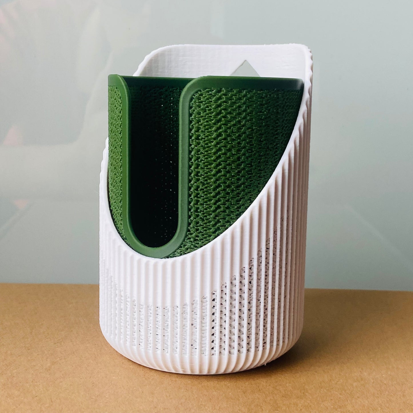 Dual-Tone Plant Pot: 3D Printed Modern Planter Cup - Breathable Lattice Design